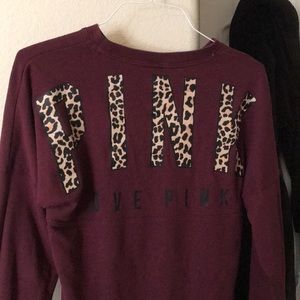 VS PINK Leopard Crew
